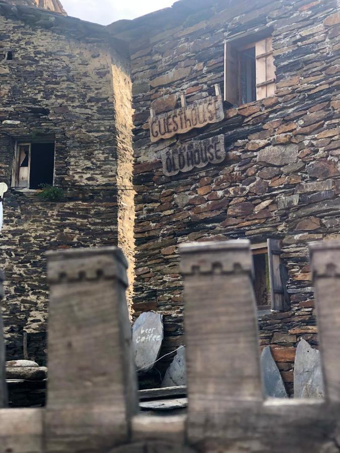 Hotel Old House Ushguli Exterior foto