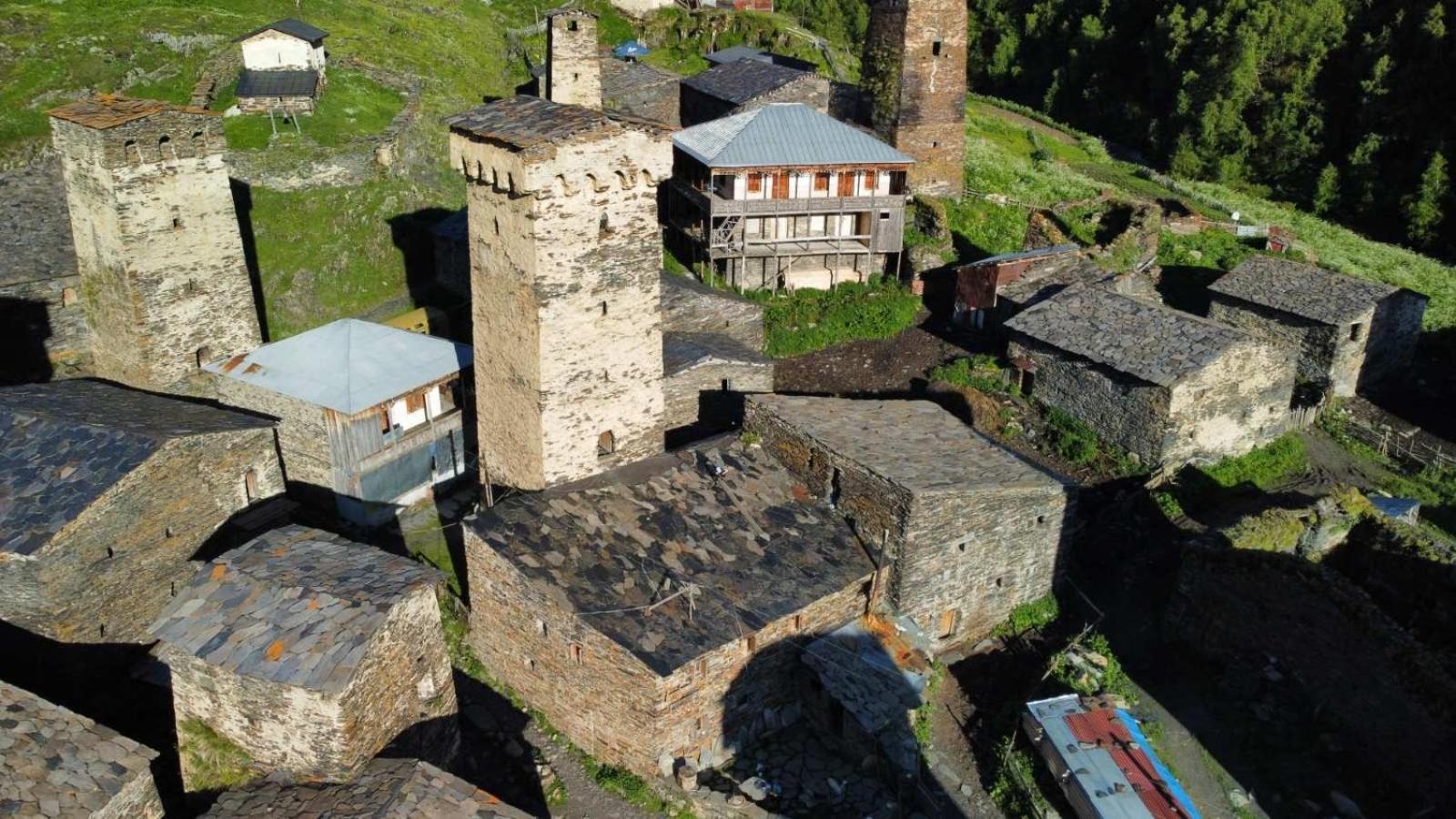 Hotel Old House Ushguli Exterior foto