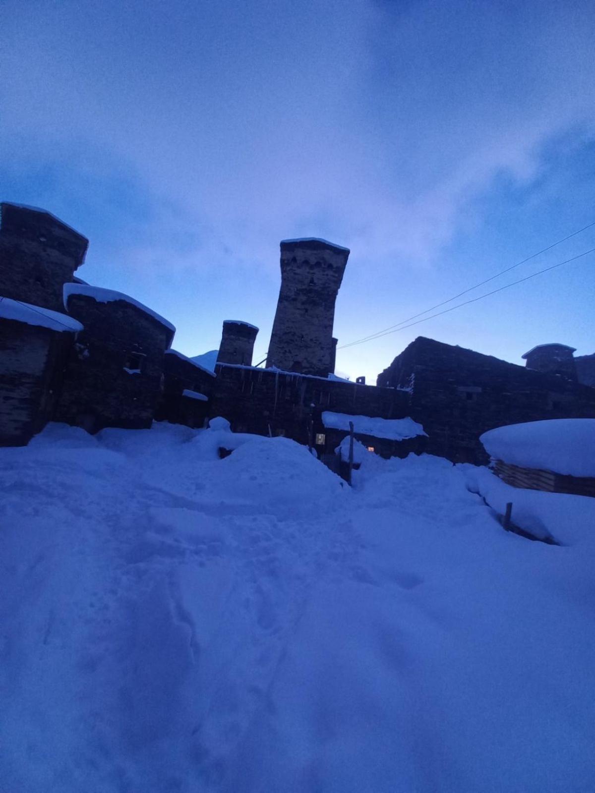 Hotel Old House Ushguli Exterior foto