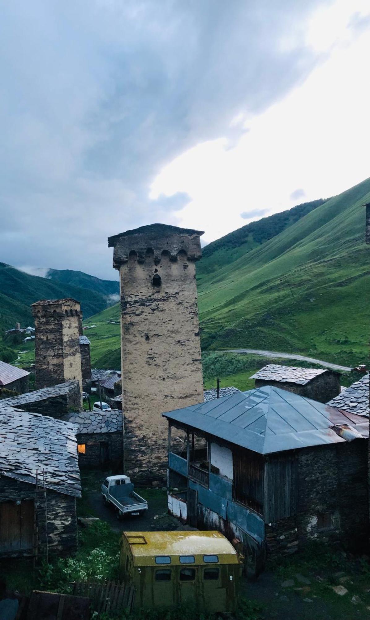 Hotel Old House Ushguli Exterior foto