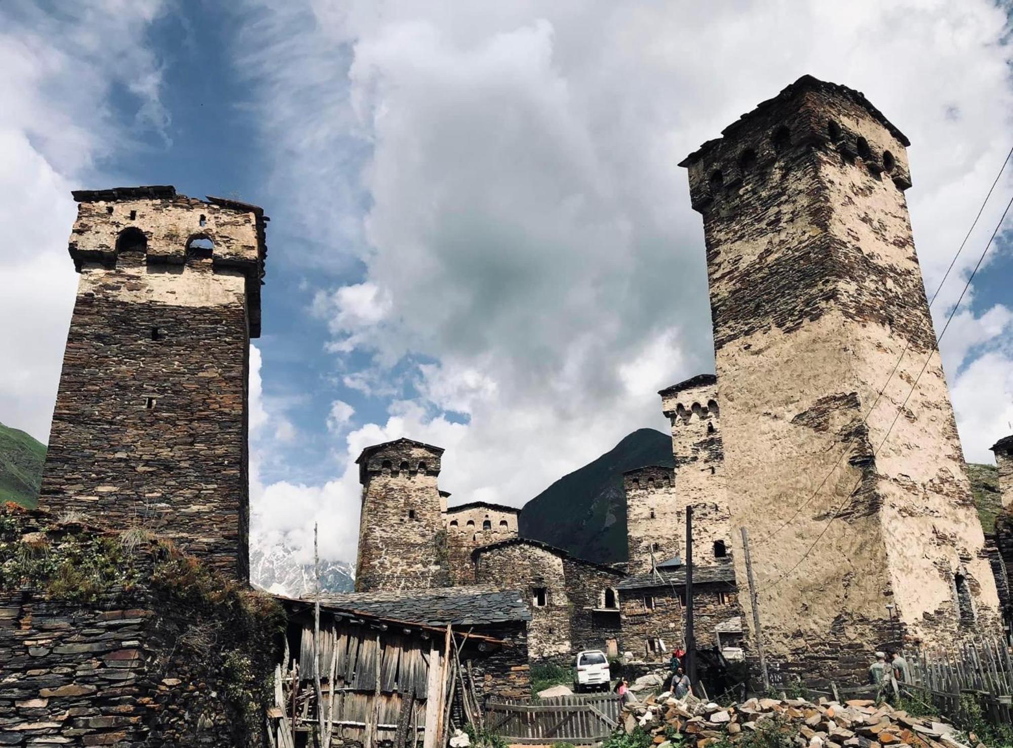 Hotel Old House Ushguli Exterior foto