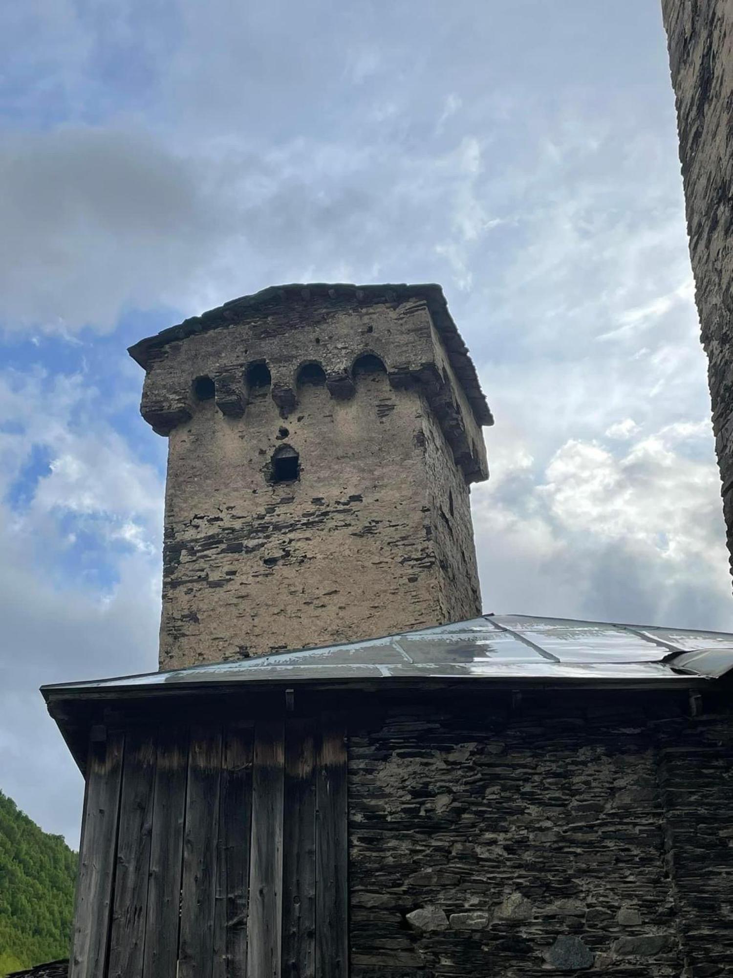 Hotel Old House Ushguli Exterior foto