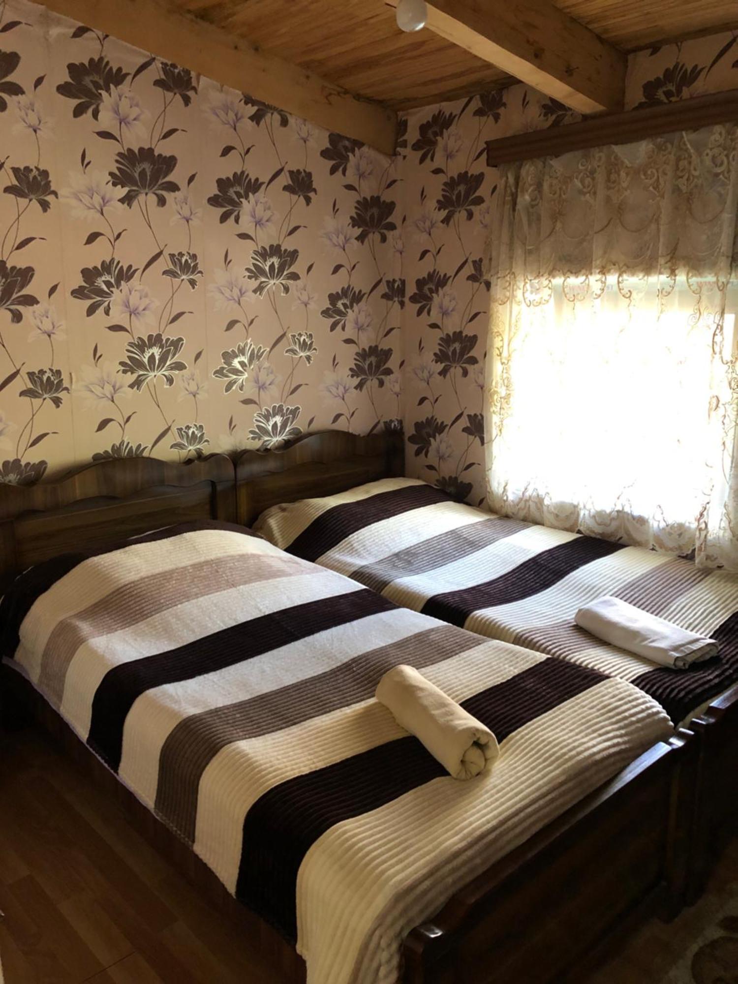 Hotel Old House Ushguli Exterior foto
